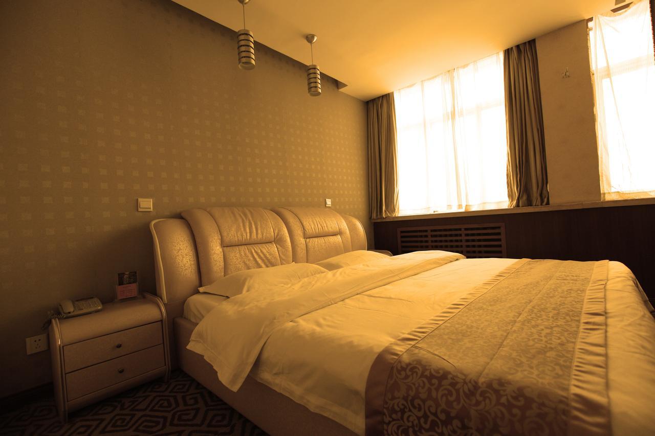Huashan Jinsui Hotel Huayin Exterior photo