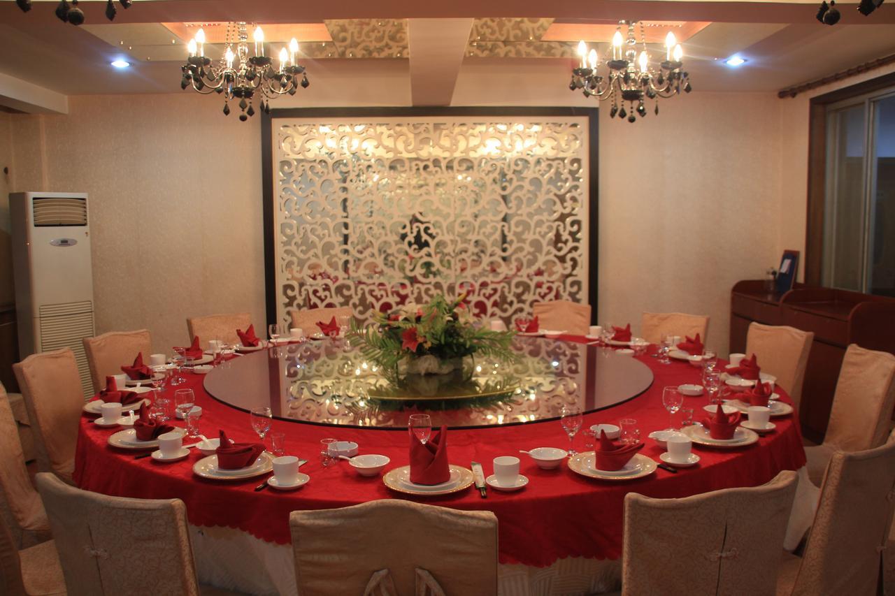 Huashan Jinsui Hotel Huayin Exterior photo