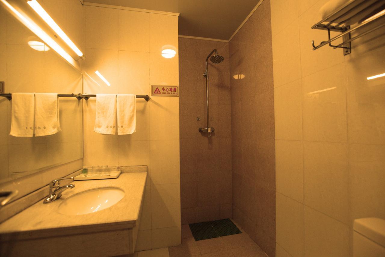 Huashan Jinsui Hotel Huayin Exterior photo