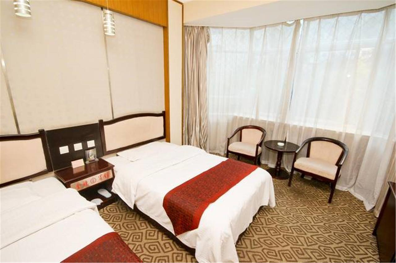 Huashan Jinsui Hotel Huayin Exterior photo